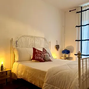 https://blue-breeze-apartment.it-lombardy.com